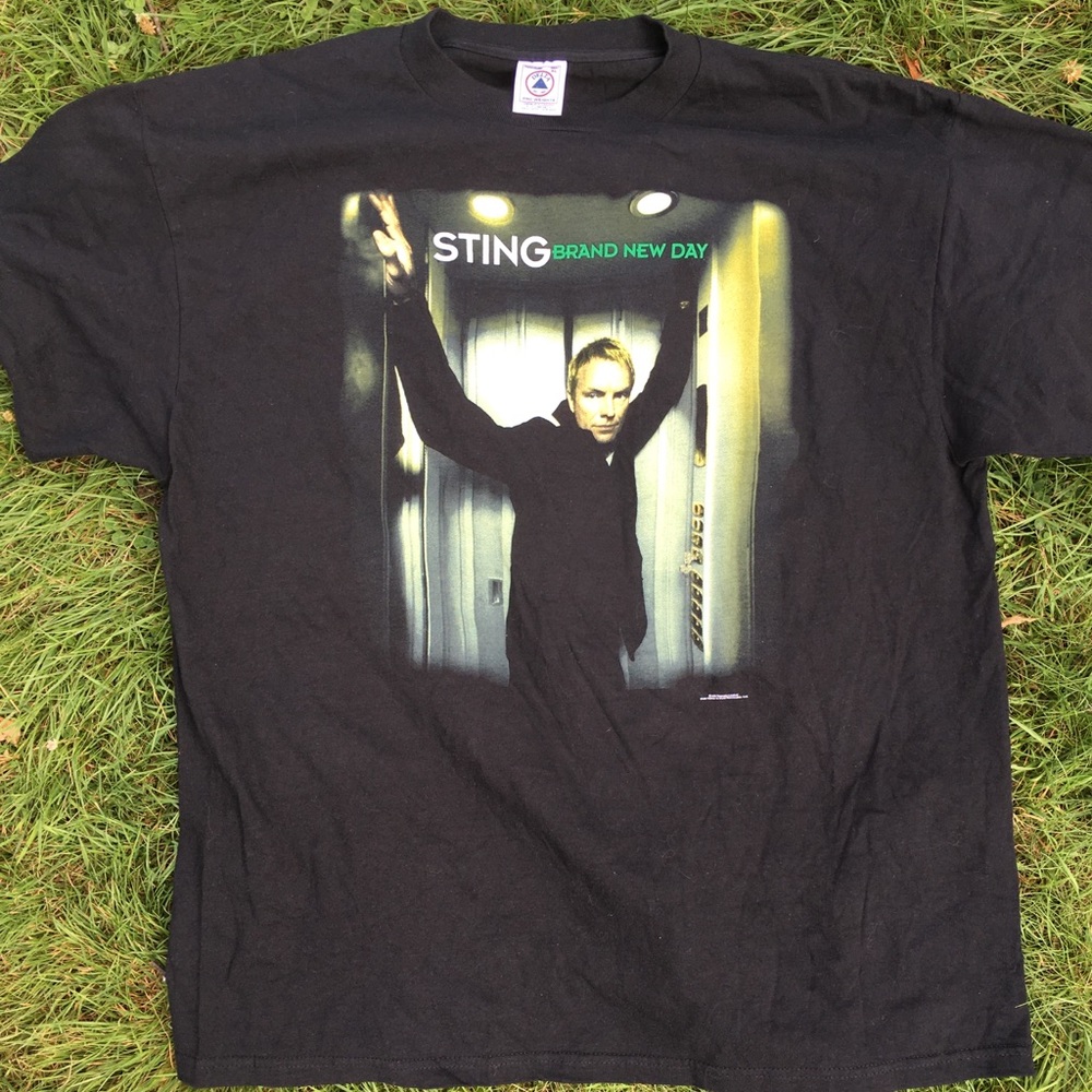 Vtg sting brand new day tour T-shirt from 99’